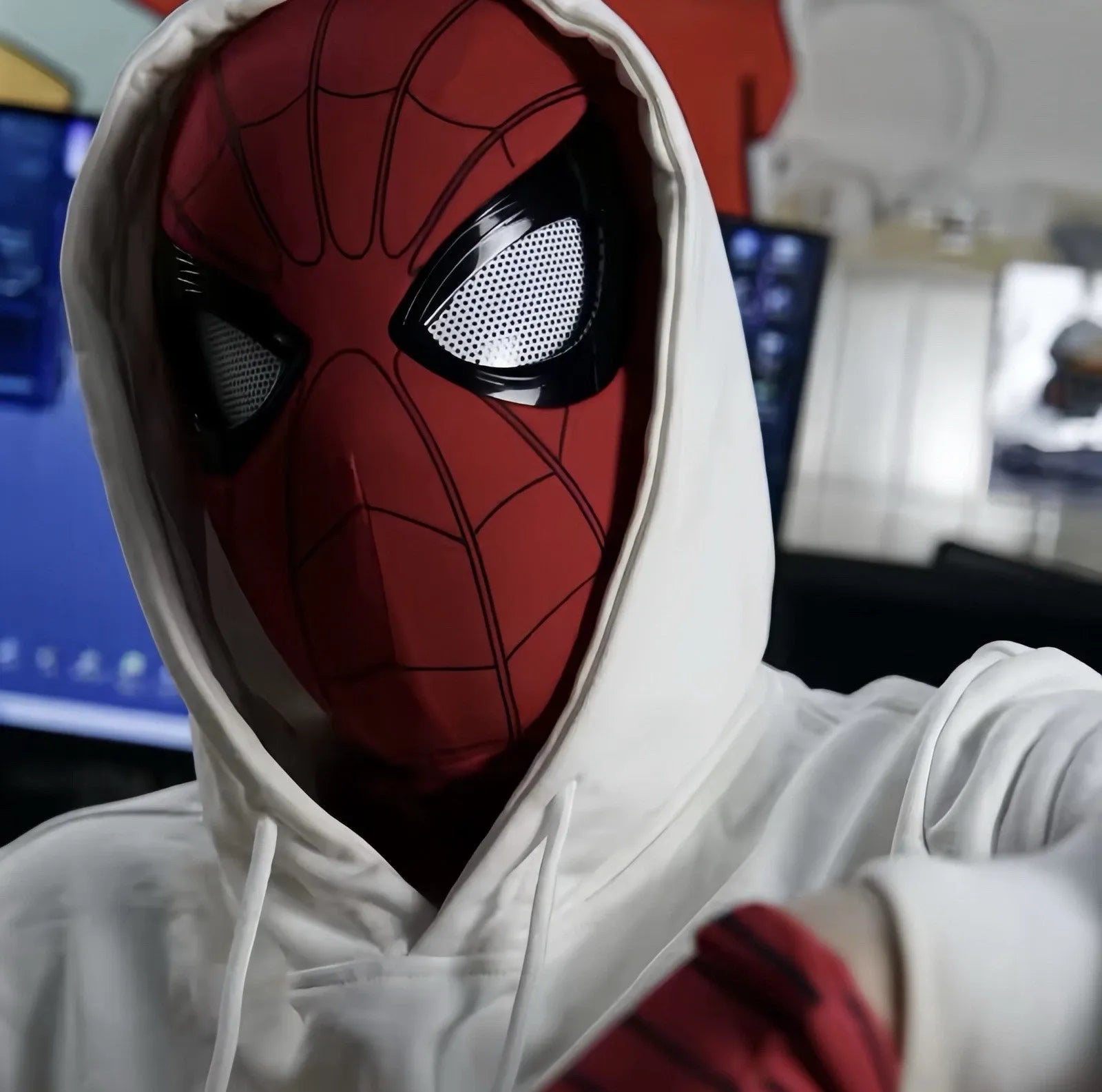 Spider-Man Cosplay Mask with Blinking Eyes & Chin Control – Full Face Helmet