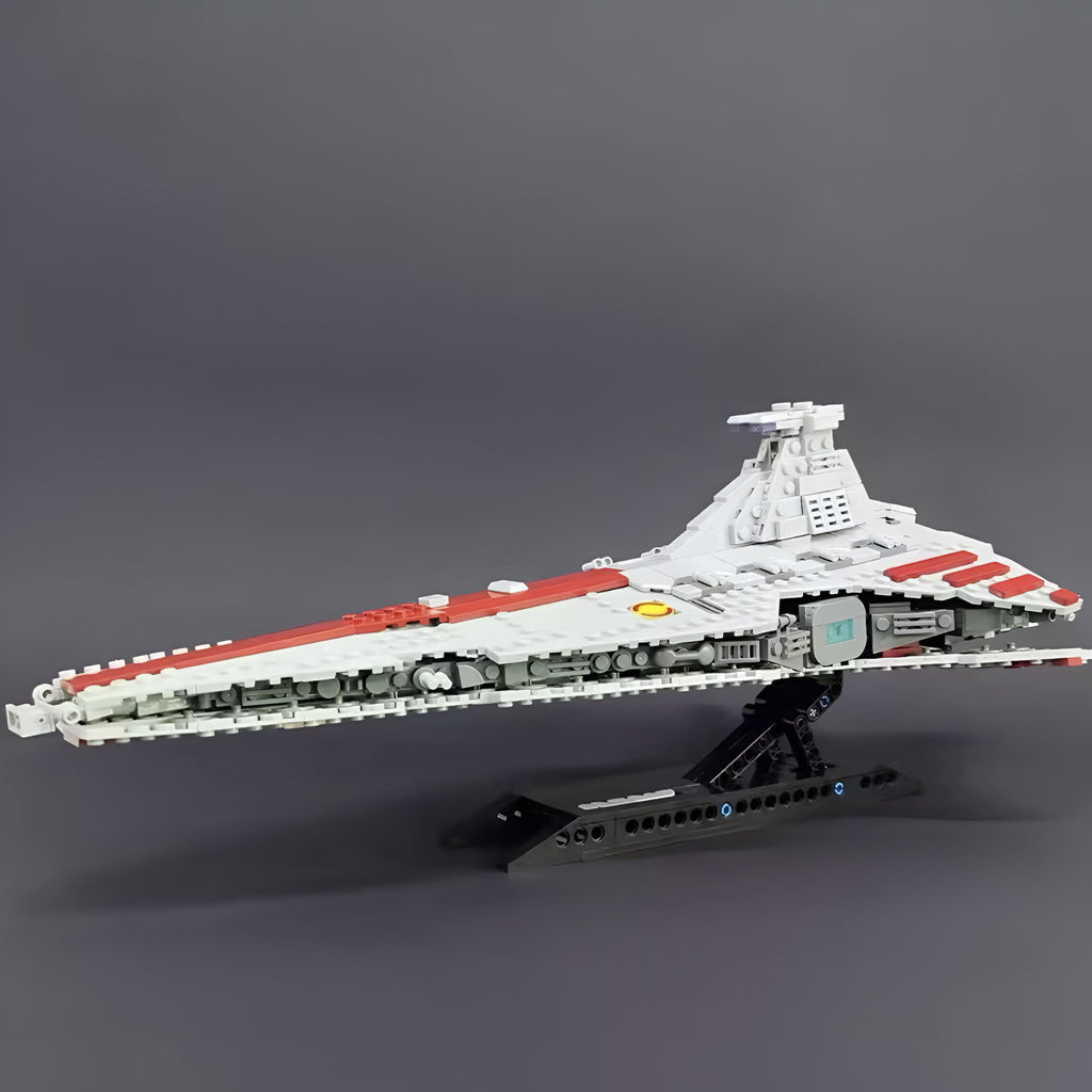 Star Wars: Venator-Class Republic Attack Cruiser - 960 PCS Model Kit for Adults