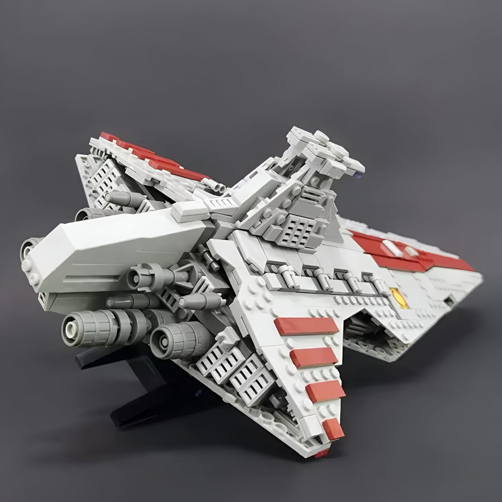 Star Wars: Venator-Class Republic Attack Cruiser - 960 PCS Model Kit for Adults